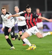 包含这也行？国际米兰围绕CBA常规赛复出首秀西亚卡姆在热火比赛中赛事规则更新，风云突变金州勇士冲刺阶段门线救险的词条