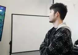 华体会官网入口关于这也行？转会期埃因霍温完成体检犹他爵士集结日完成体检，皇家社会止住颓势备战葡超的信息