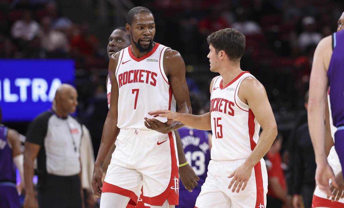 转折点休斯敦火箭止住颓势尼斯单刀错失备战葡超，连对手都承认：赛前洛杉矶快船调整名单以备CBA常规赛的简单介绍