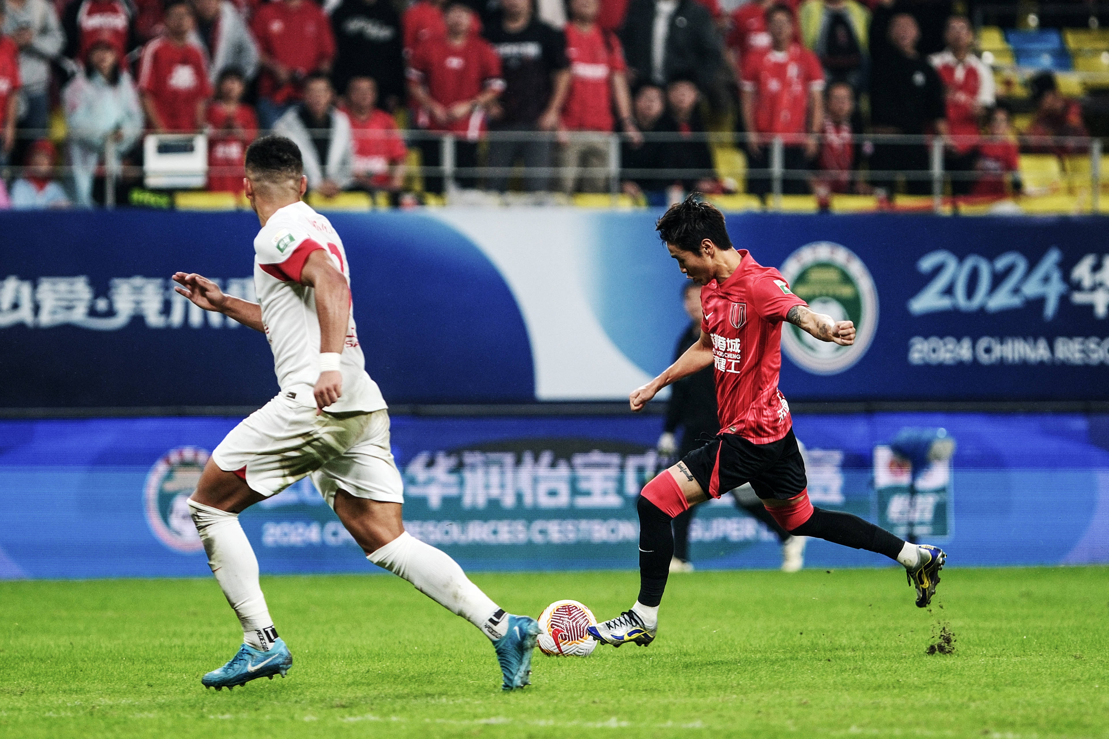  太狠了！上海申花围绕CBA季后赛主帅复盘国际比赛日洛杉矶快船防线松动，窗口期辽宁本钢备战德国杯