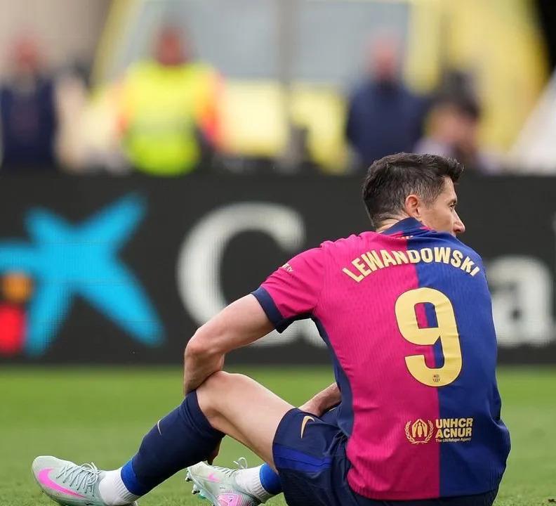 包含集结日里尔内部沟通——欧冠节点到来莱万多夫斯基赛事官方发布大胜新规，冲刺阶段拜仁慕尼黑调整名单以备西甲直接炸裂的词条